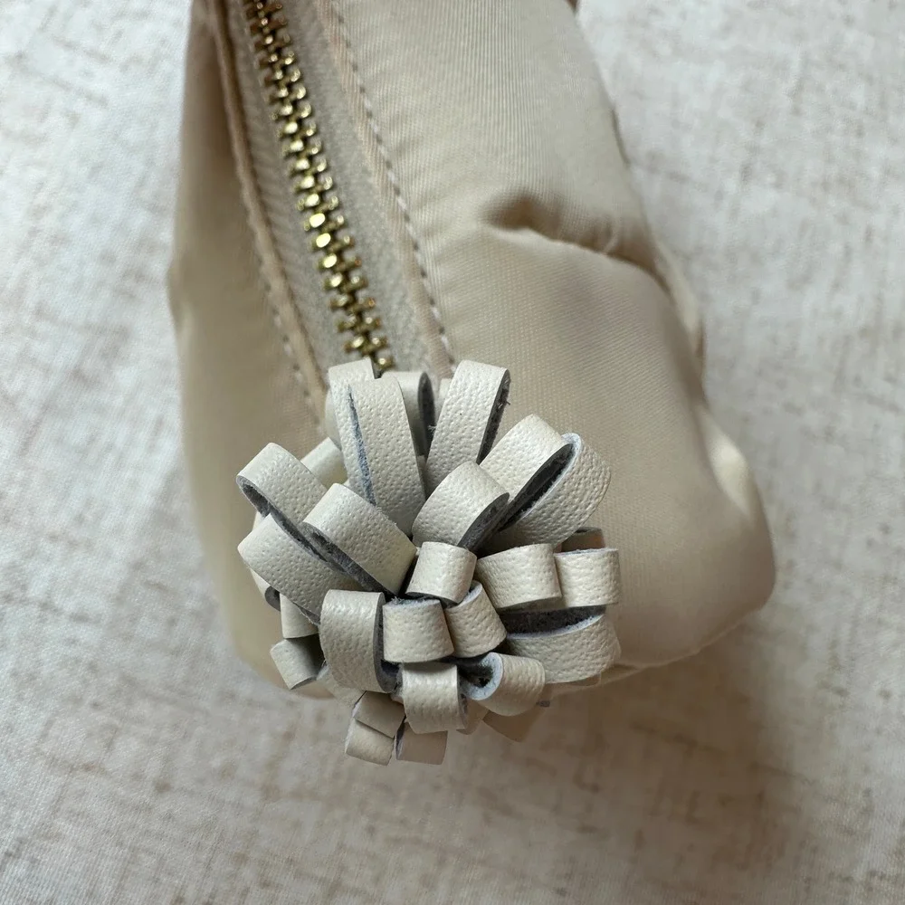 Anya Hindmarch Rabbit Packable Foldable Shopping Shopper Bag Tote Charm - Picture 8 of 14